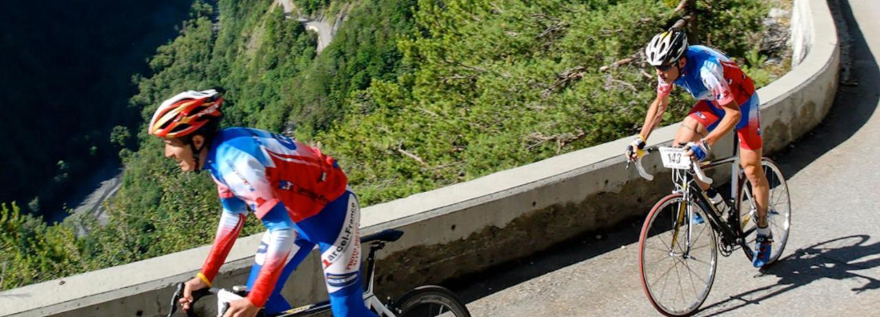 Chalet La Cachette Cyclists & Skiers Le Bourg-dʼOisans Exterior foto