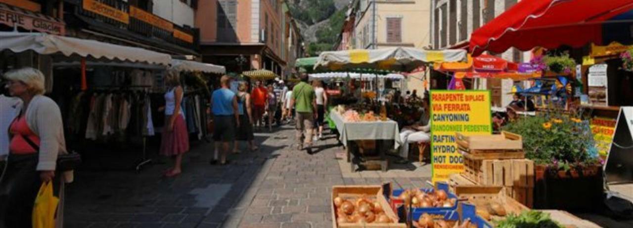 Chalet La Cachette Cyclists & Skiers Le Bourg-dʼOisans Exterior foto