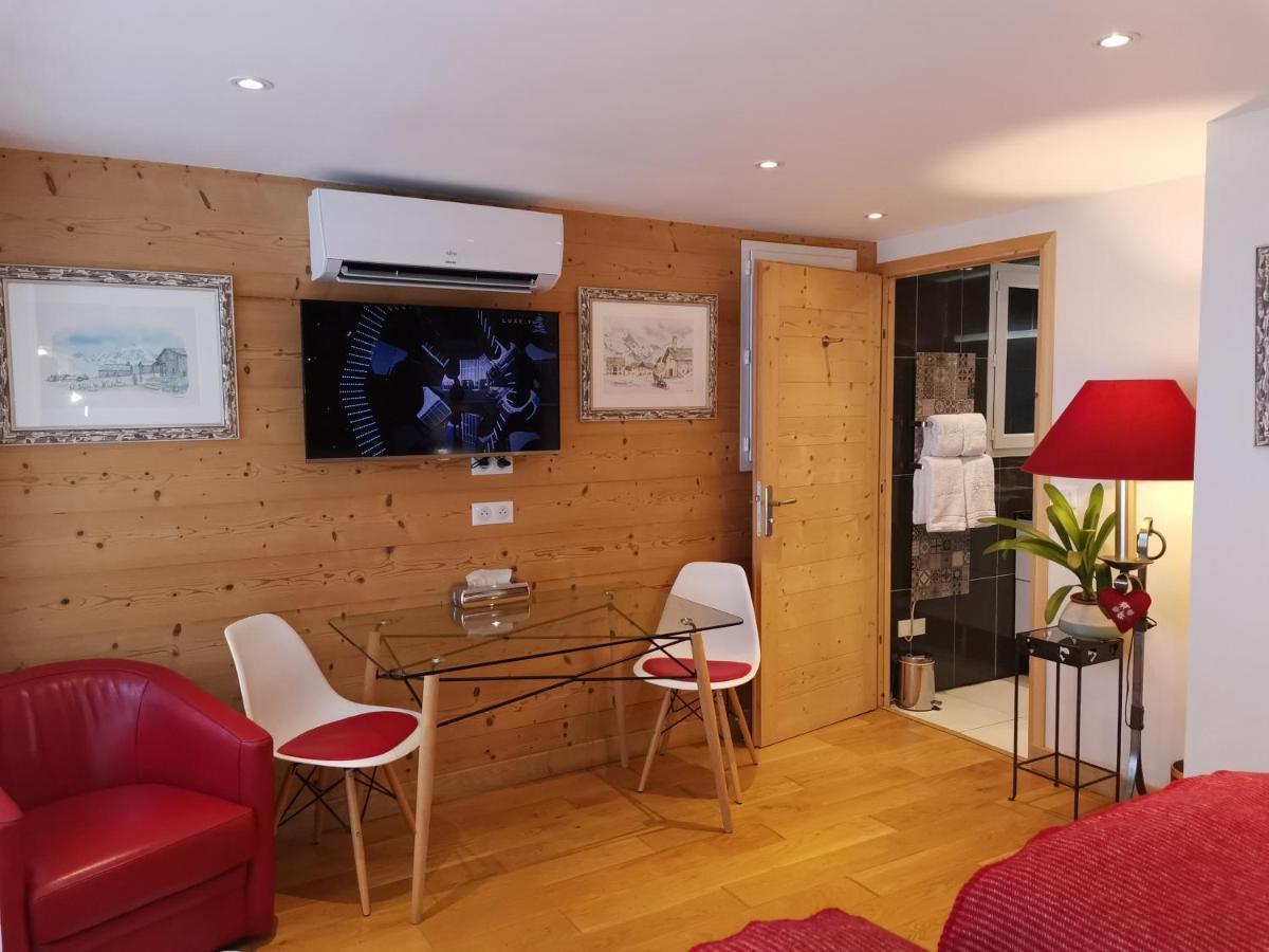 Chalet La Cachette Cyclists & Skiers Le Bourg-dʼOisans Exterior foto