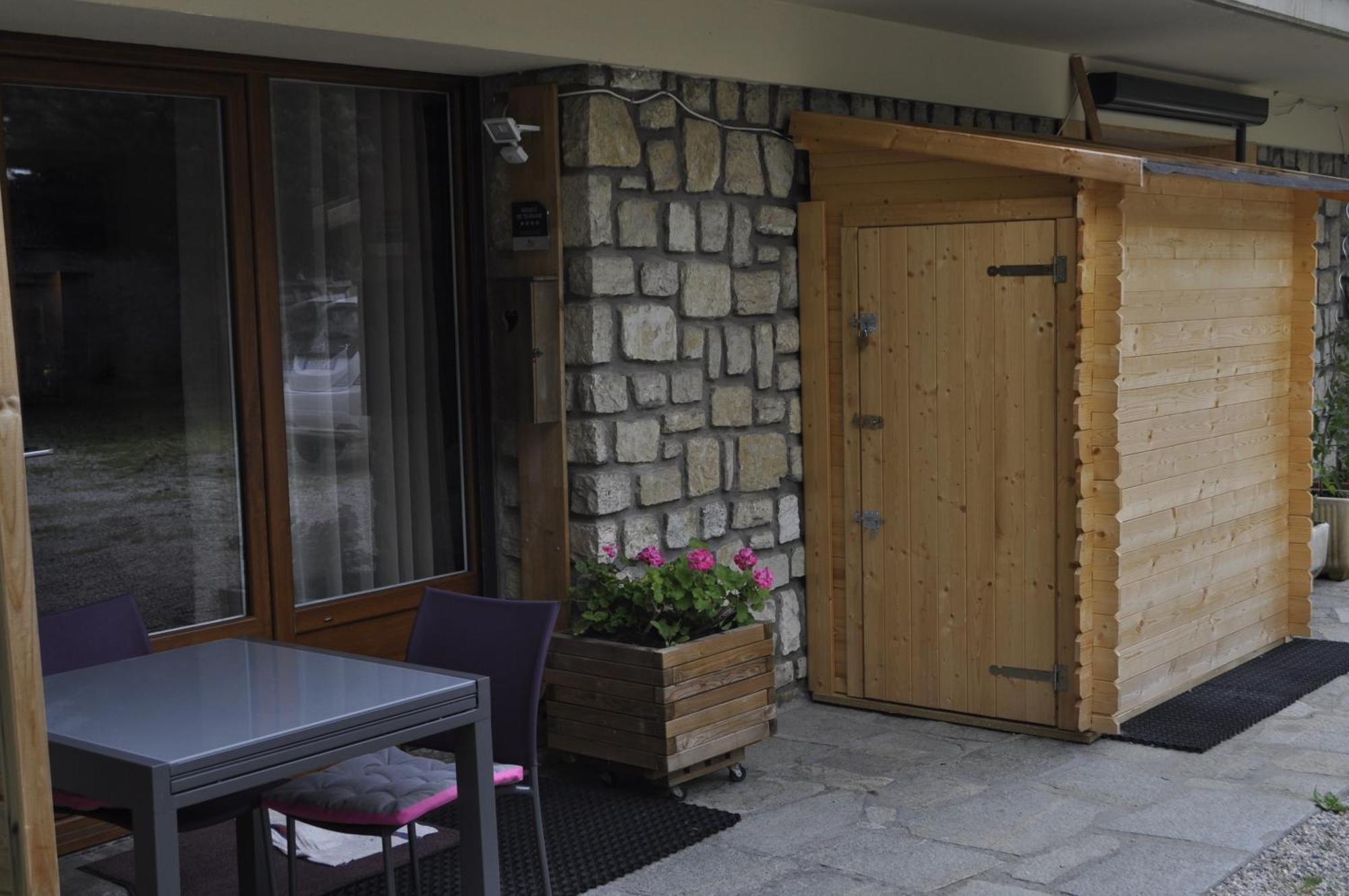 Chalet La Cachette Cyclists & Skiers Le Bourg-dʼOisans Exterior foto